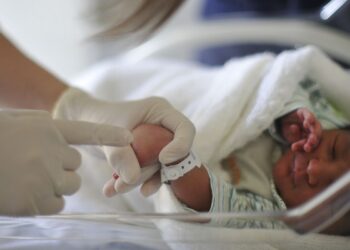 Novembro Roxo: prematuridade é principal causa da mortalidade infantil