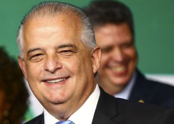 Márcio França assume Ministério de Portos e Aeroportos