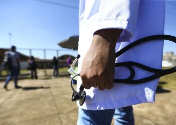 Justiça autoriza recontratação de cubanos do Mais Médicos
