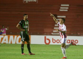 Copa do Nordeste: Náutico vence para assumir ponta do Grupo B