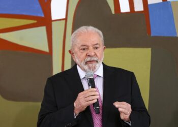 Apoio aos yanomami e Pacote da Democracia marcam 1º mês do governo